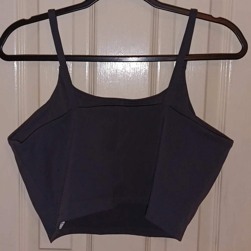 Padded Sports bra crop top - Picture 2 of 3